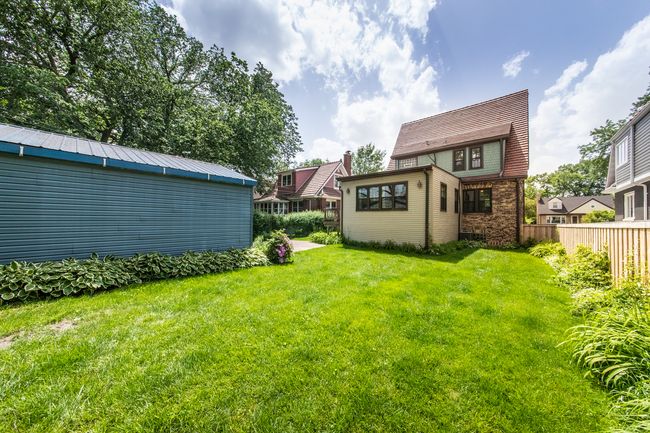 1521 S Prospect Ave, Home with 4 bedrooms, 3 bathrooms and null parking in Park Ridge IL | Image 24
