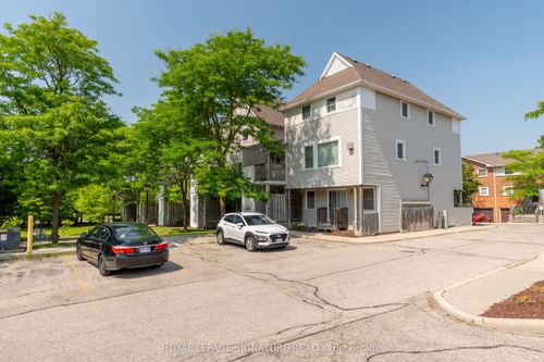 55-461 Beechwood Pl, Waterloo, ON, N2T2N8 | Card Image