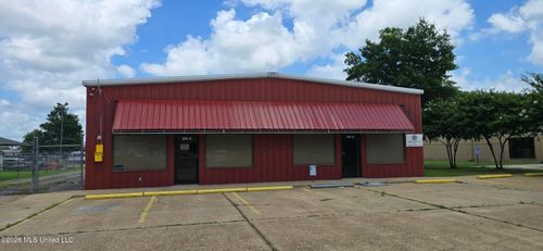 a-504 N Chrisman Avenue, Cleveland, MS, 38732 | Card Image
