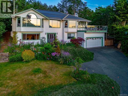 1206 Mckenzie Dr, North Cowichan, BC, V9L5R8 | Card Image