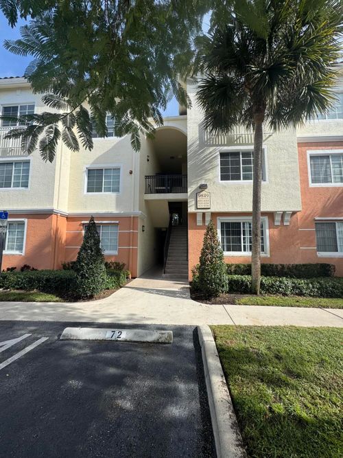 8204-9849 Baywinds, West Palm Beach, FL, 33411 | Card Image