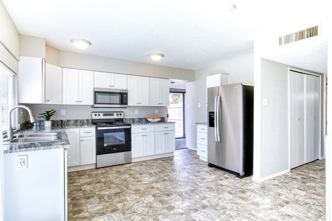1712 California Trl, House other with 3 bedrooms, 2 bathrooms and null parking in Plano TX | Image 14