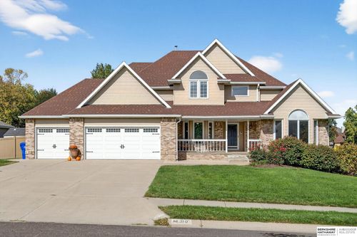 310 Fox Creek Ln, Papillion, NE, 68046-4341 | Card Image