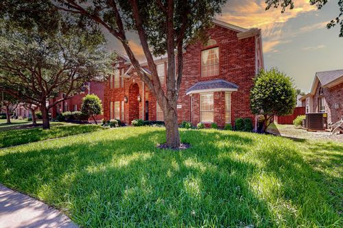 10693 Line Berry Ln, Frisco, TX, 75035-6936 | Card Image