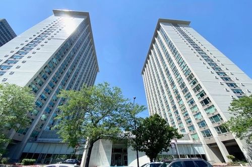 317-3600 N Lake Shore Dr, Chicago, IL, 60613-4610 | Card Image