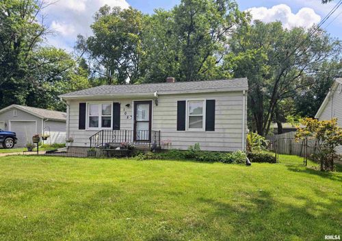 108 Center St, North Pekin, IL, 61554-1010 | Card Image