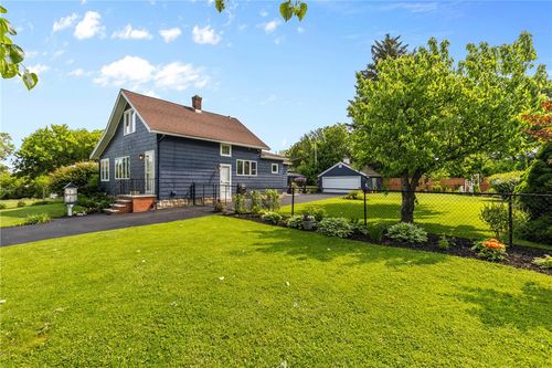 312 Cascade Place Place, Irondequoit, NY, 14609 | Card Image