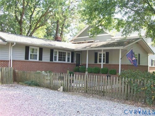 1243 Peck Rd, North Chesterfield, VA, 23235-6139 | Card Image