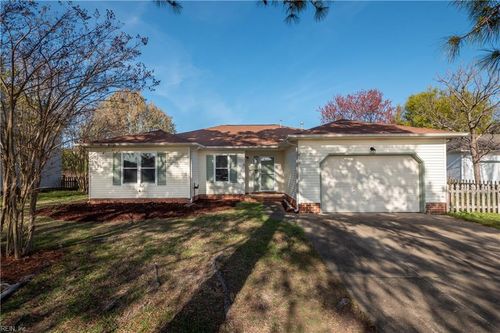 832 Daimler Drive, Virginia Beach, VA, 23454 | Card Image