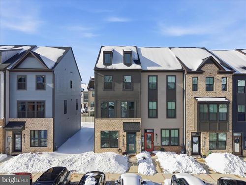 7810 Yona Ct, GLEN BURNIE, MD, 21060-8906 | Card Image