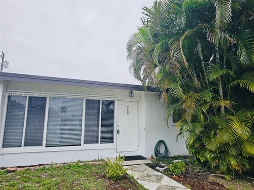 569 Tallulah Rd, Lake Worth, FL, 33462-2113 | Card Image