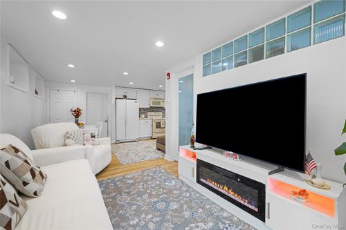 g-46 N High St, Eastchester, NY, 10707-3449 | Card Image