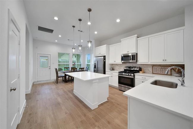 7827 Open Point Dr, House other with 5 bedrooms, 3 bathrooms and 2 parking in Cypress TX | Image 8