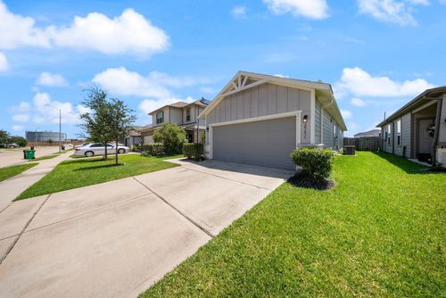 25631 Bottlebrush Sedge St, Katy, TX, 77493-5057 | Card Image