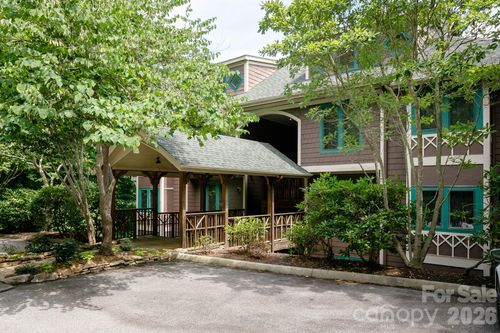 d301-222 Creekside Way, Burnsville, NC, 28714 | Card Image