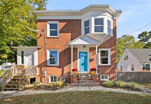 53 Edgewood Ave, Cranston, RI, 02905-1341 | Card Image
