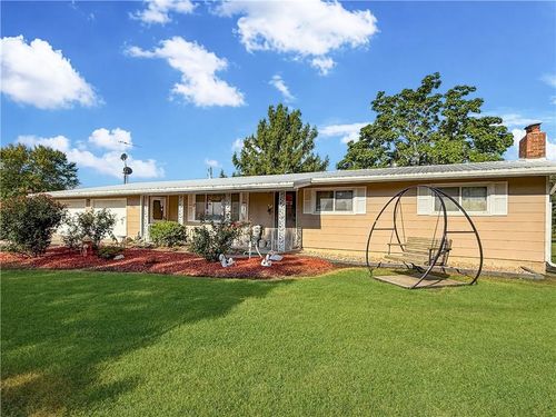 5555 Kinnamon Rd, Odessa, MO, 64076-1715 | Card Image