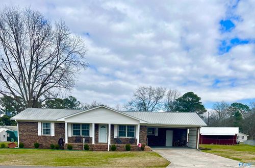 401 Woodley Ter, Boaz, AL, 35957-1360 | Card Image