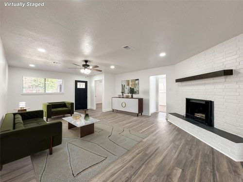 2312 Willow Blvd, Pearland, TX, 77581-3850 | Card Image