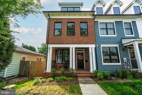 207 Duncan Ave, ALEXANDRIA, VA, 22301-1727 | Card Image