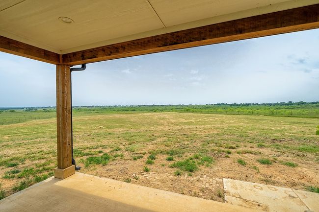 View of yard featuring a rural view | Image 39