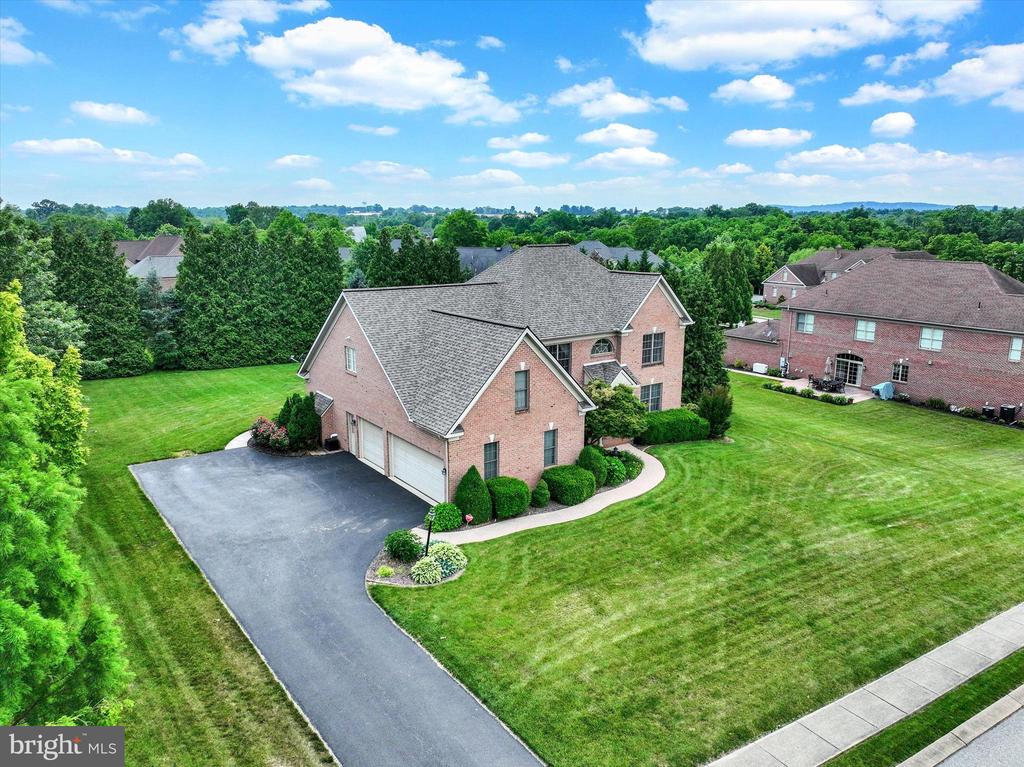 Guildford Ln, York, PA 17404