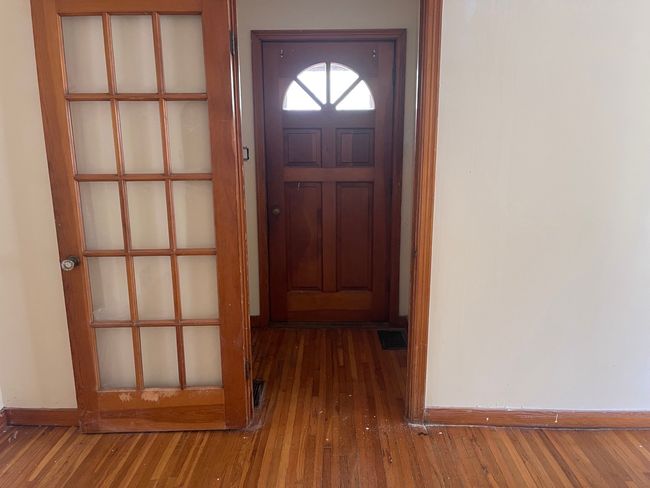 1305 E Broadway St, House other with 3 bedrooms, 1 bathrooms and 2 parking in Streator IL | Image 8