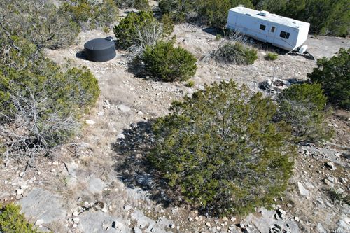 498 Sd 45330, Rocksprings, TX, 78880 | Card Image