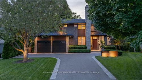 32 Totteridge Rd, Etobicoke, ON, M9A1Z1 | Card Image