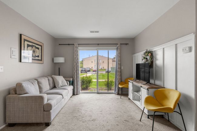 10033 Allen Pointe Dr, Condo with 2 bedrooms, 1 bathrooms and null parking in Allen Park MI | Image 4