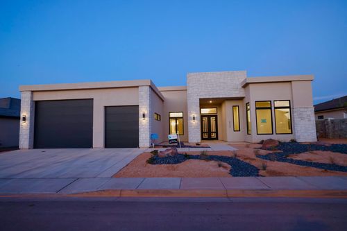 135-3739 S Kennedy Ln, Washington, UT, 84780-3229 | Card Image