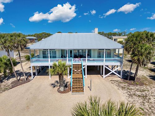 617 E Gorrie Dr, St. George Island, FL, 32328 | Card Image
