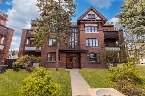 1e-116 S East Ave, Oak Park, IL, 60302-2990 | Card Image