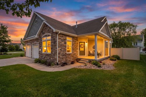 1215 Bostwick Ave, Chesterton, IN, 46304 | Card Image