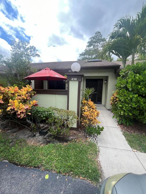 450 Knollwood Ct, Royal Palm Beach, FL, 33411-1555 | Card Image