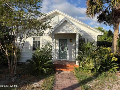 416 Raleigh Ave, Carolina Beach, NC, 28428-4907 | Card Image