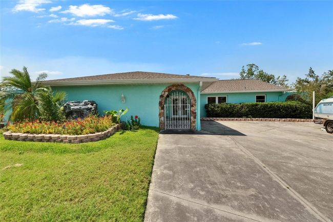 6530 Manila Palm Way, House other with 4 bedrooms, 2 bathrooms and null parking in APOLLO BEACH FL | Image 8
