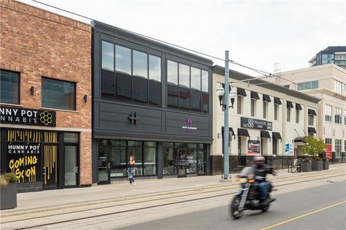 120-122 King St S, Waterloo, ON, N2J1P5 | Card Image