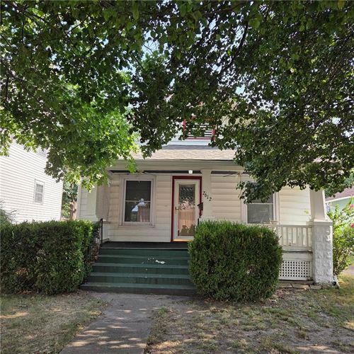 2612 Broadway Ave, Parsons, KS, 67357-2607 | Card Image