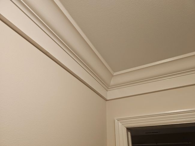 Gorgeous Crown Moulding | Image 16
