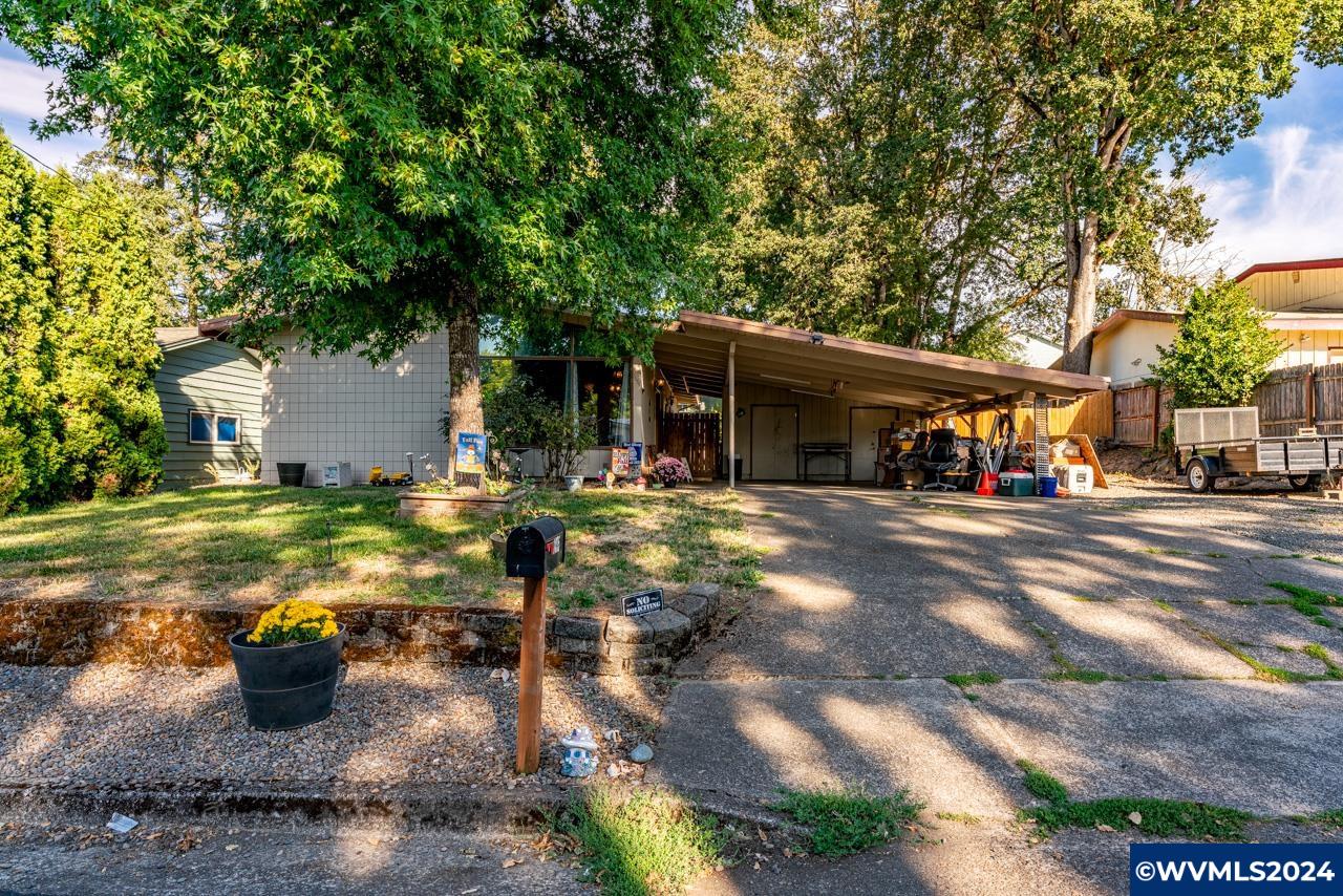 Gale St, Albany, OR 97321