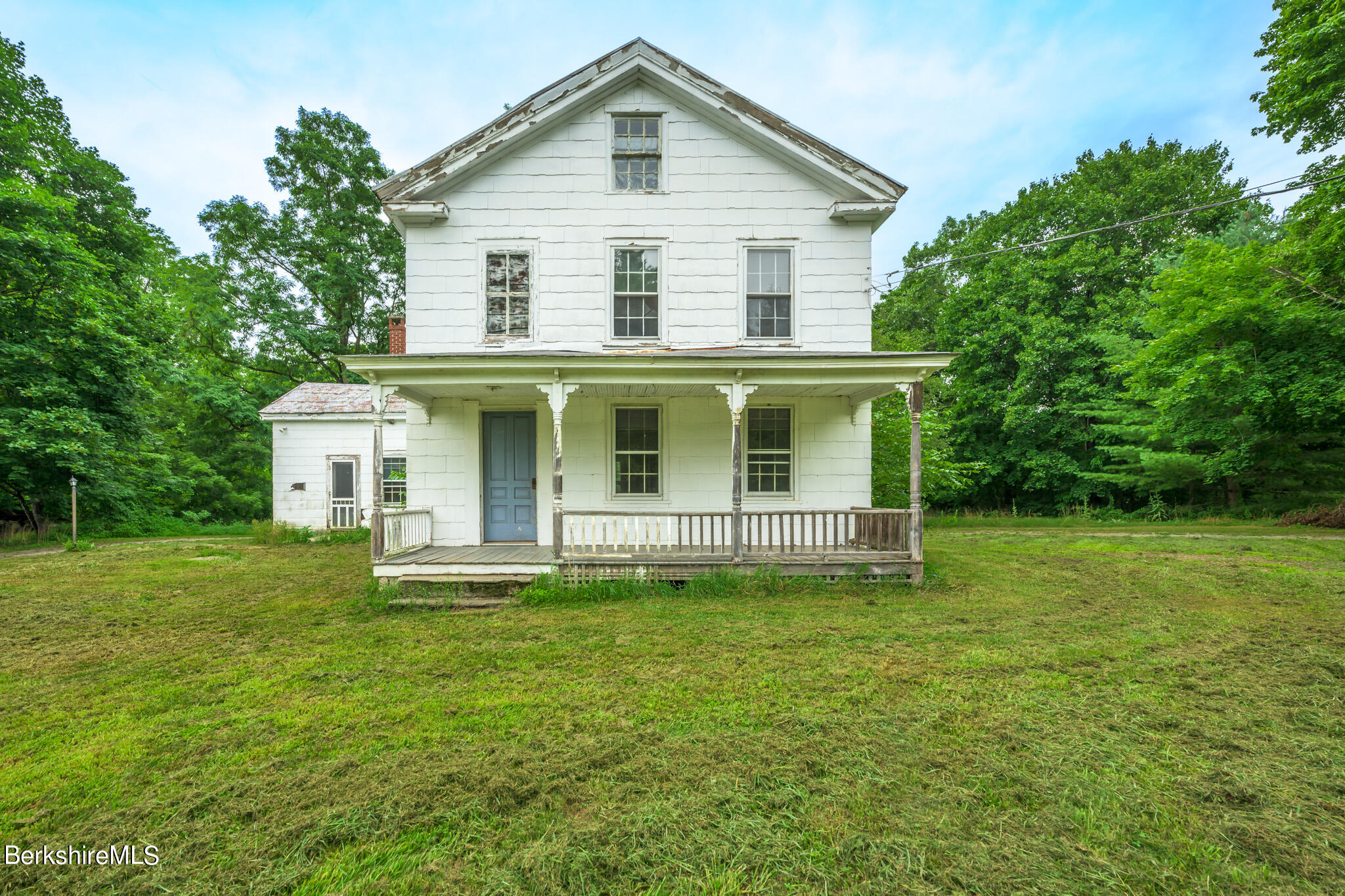 Division St, Great Barrington, MA 01230