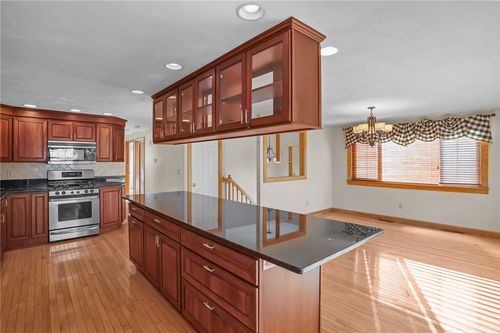 9 Holmes Road, Coventry, RI, 02816 | Card Image