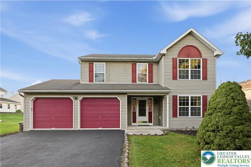 5660 N Coplay Rd, WHITEHALL, PA, 18052-2238 | Card Image