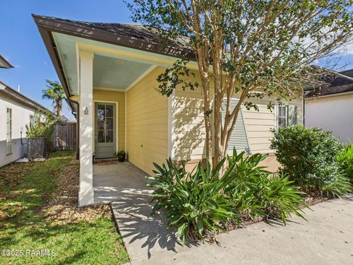 110 Barton Trce, Youngsville, LA, 70592-5741 | Card Image