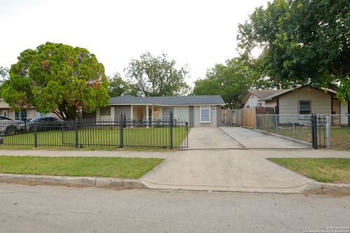 9135 Ozalid St, San Antonio, TX, 78224-2134 | Card Image