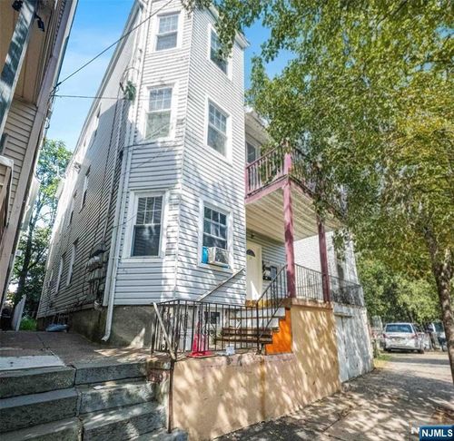 13 Garrison St, Paterson, NJ, 07522-1165 | Card Image