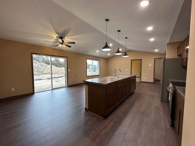 Kitchen/Livingroom/Dining room | Image 13