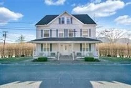 315 Woronoco Rd, Russell, MA, 01071-9679 | Card Image