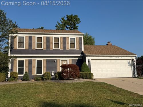 385 Arlington Dr, Rochester Hills, MI, 48307-2807 | Card Image